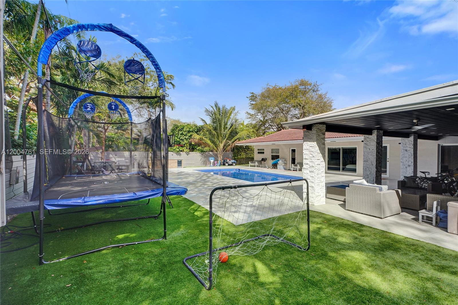 GREYNOLDS PARK WEST - Residential