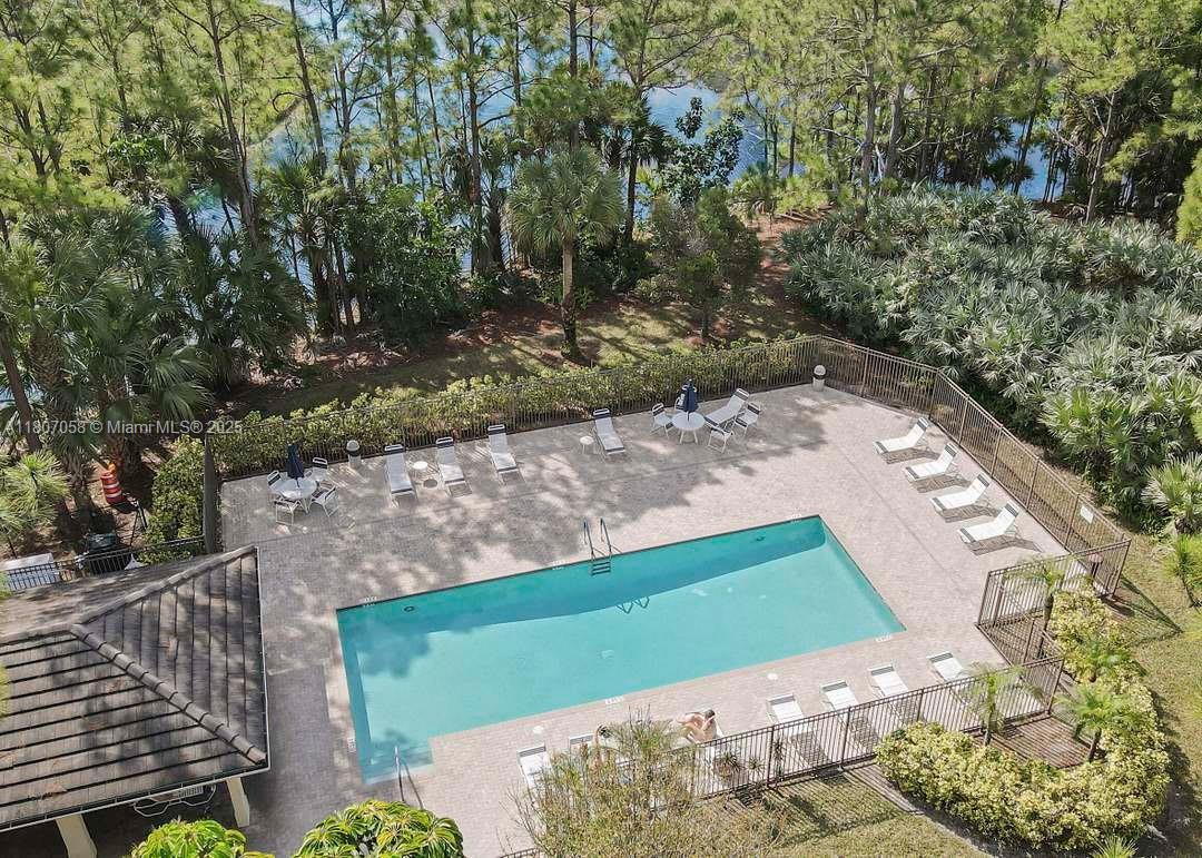 EGRET NEST - Residential