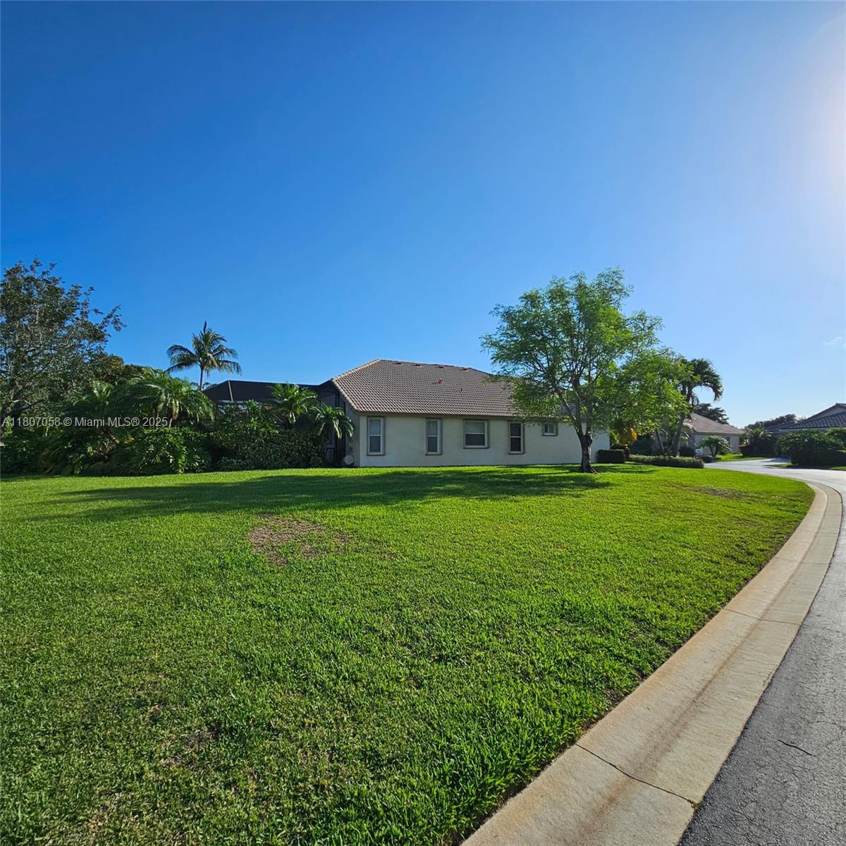 EGRET NEST - Residential