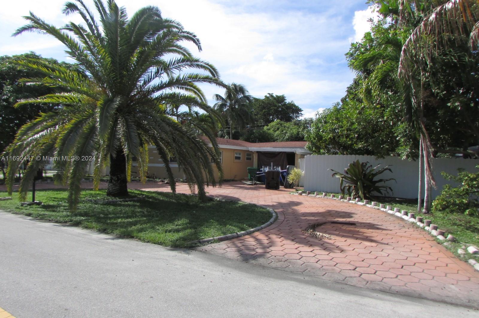 Property for Sale at 2902 Sw 67th Ter, Miramar, Broward County, Florida - Bedrooms: 4 
Bathrooms: 2  - $530,000
