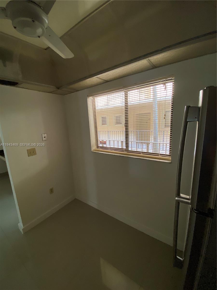 THE HORIZONS CONDO #4 - Residential Lease