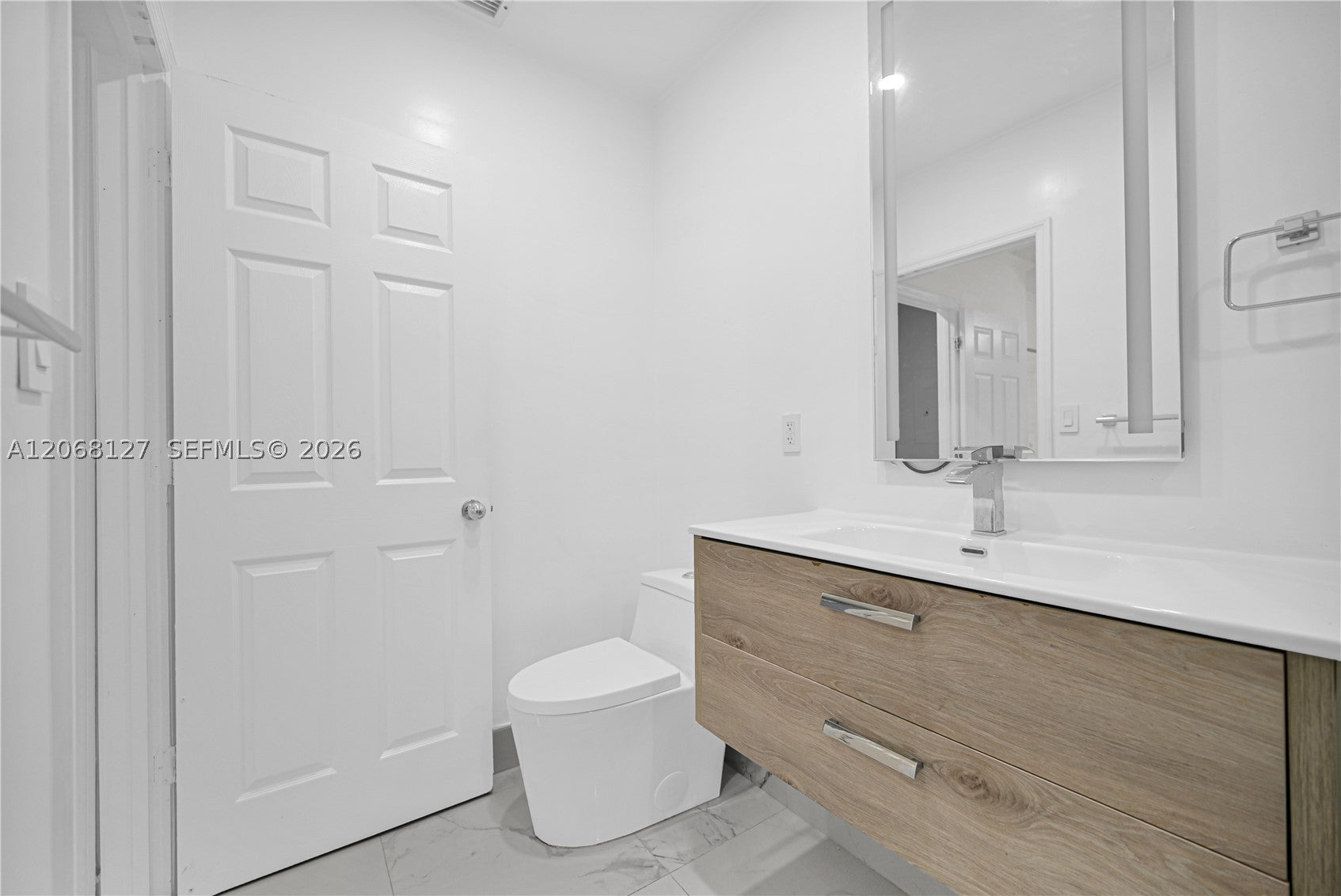 451 E 37st