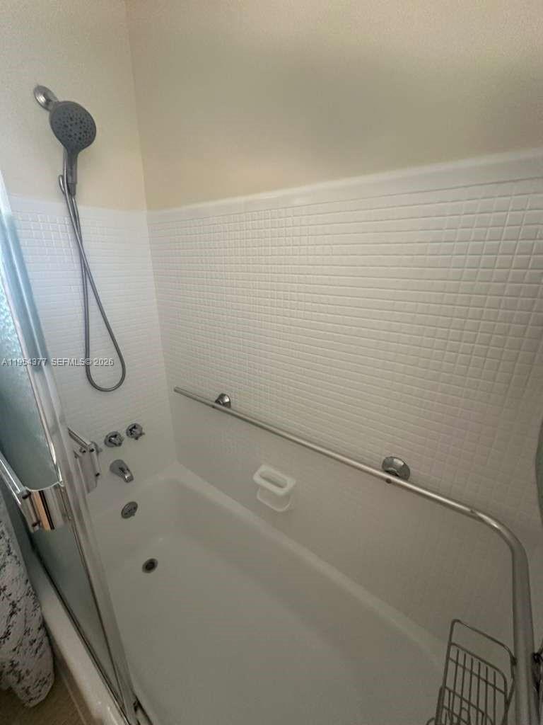 MAR-LEN GARDENS NO 5 CORP - Residential