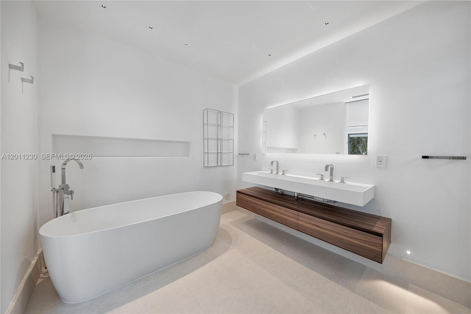 ESTATES OF SWAN LAKE - Residential