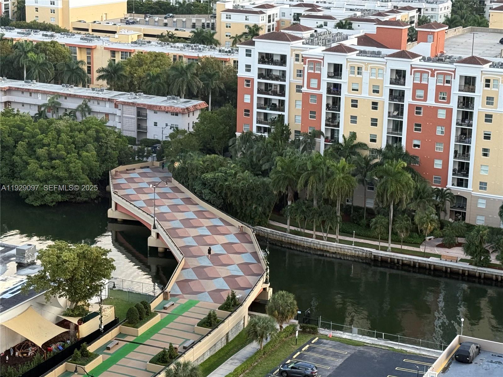 WINSTON TOWERS 200 - Residential