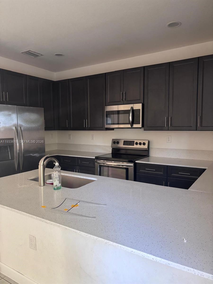 ENCLAVE SOUTH PHASE 2 - Residential