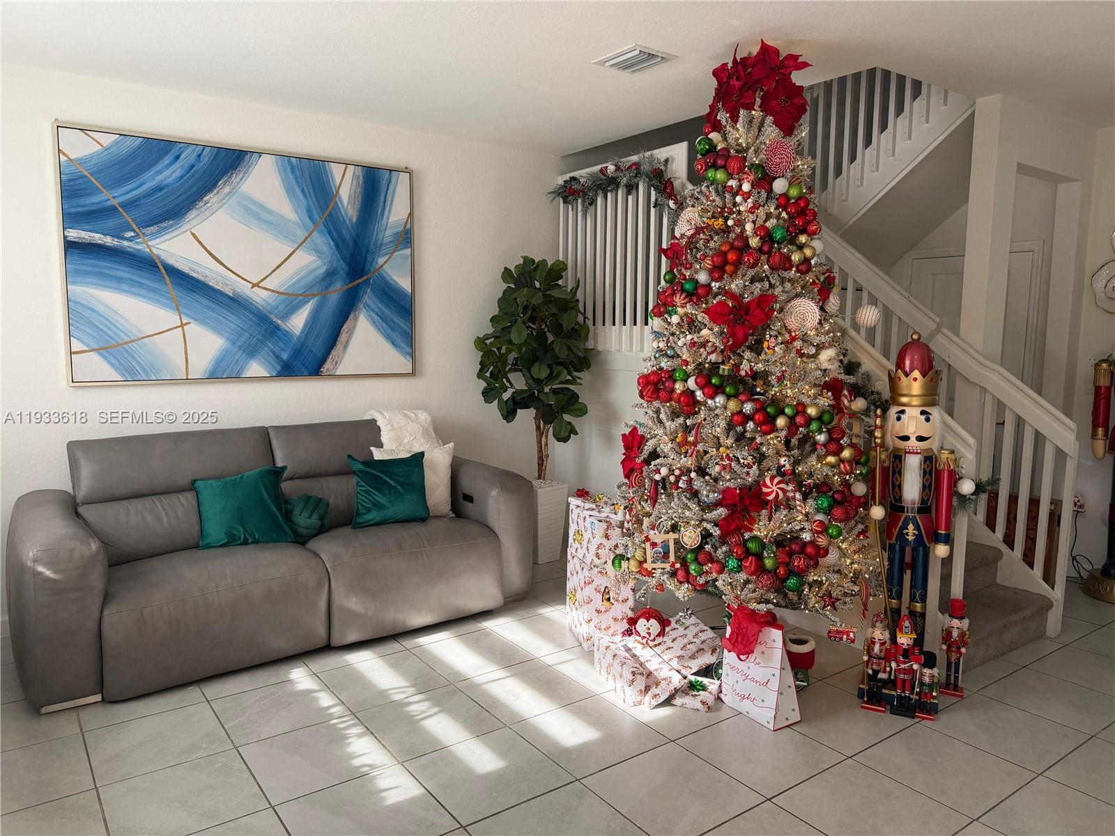 ENCLAVE SOUTH PHASE 2 - Residential