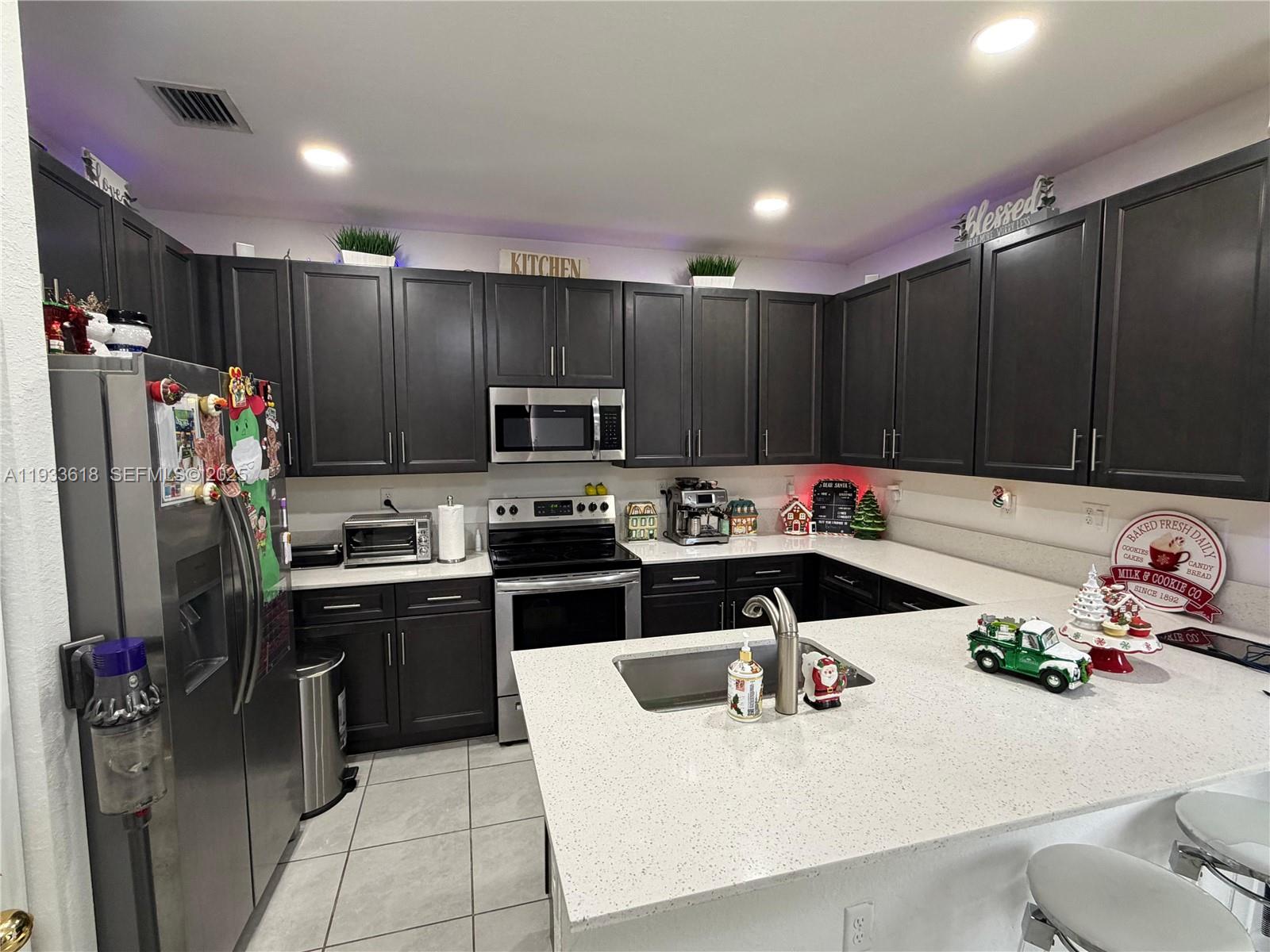 ENCLAVE SOUTH PHASE 2 - Residential