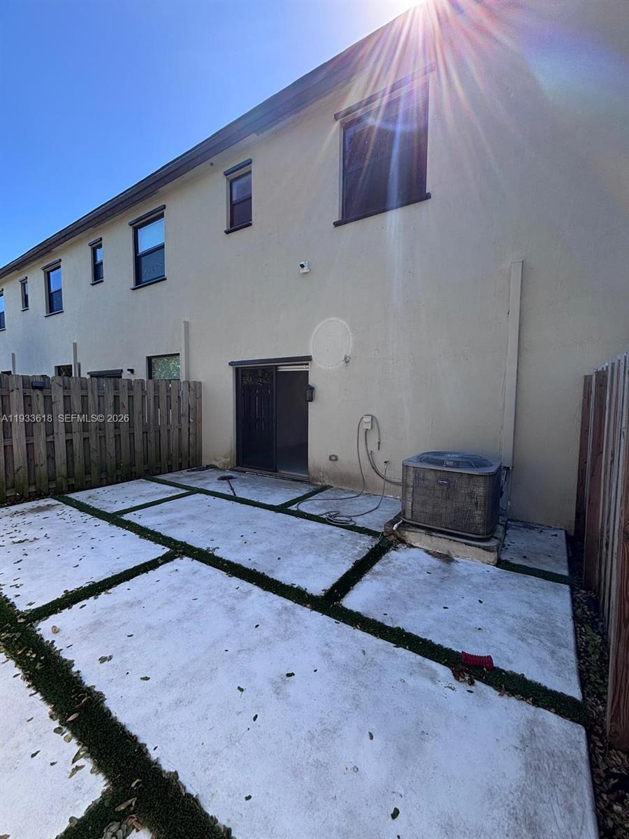 ENCLAVE SOUTH PHASE 2 - Residential