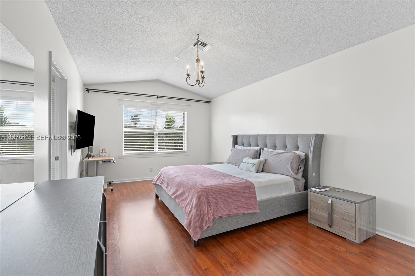 OAKWOOD - Residential