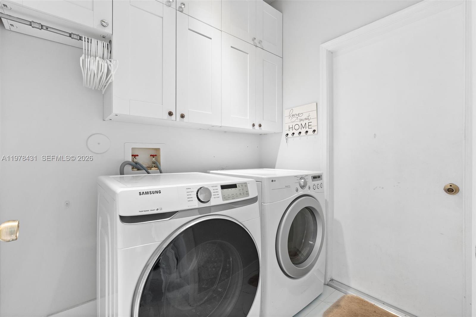 OAKWOOD - Residential