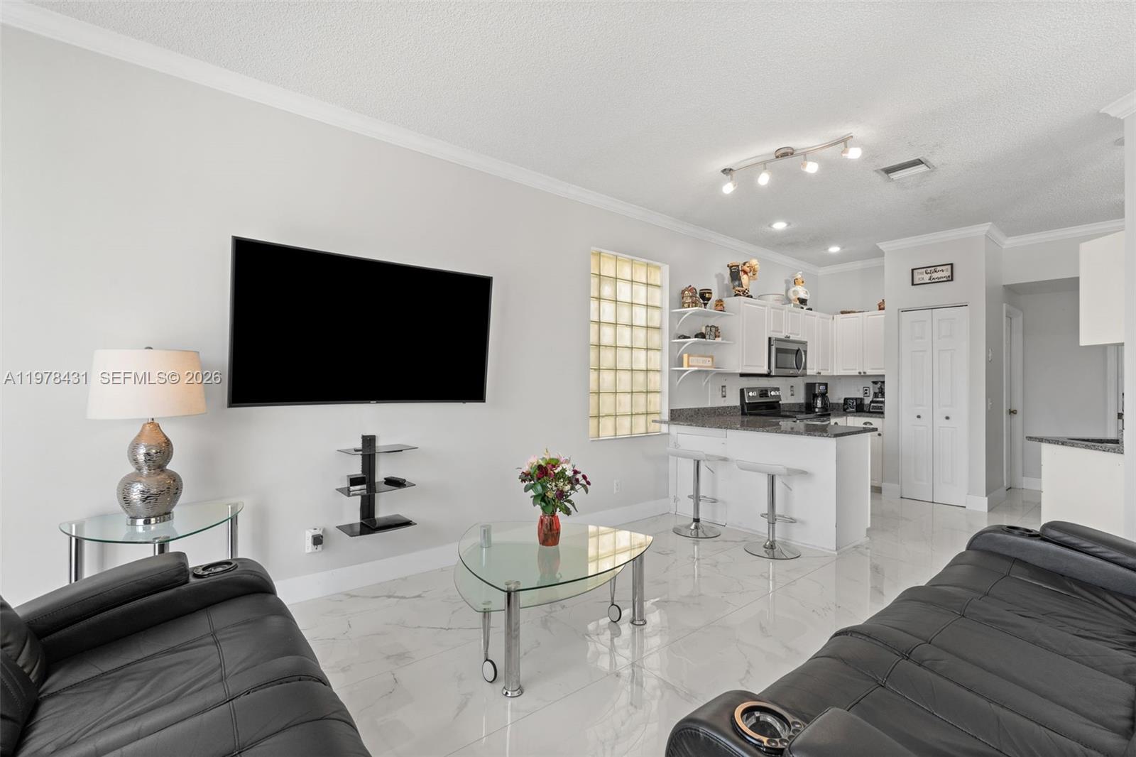 OAKWOOD - Residential