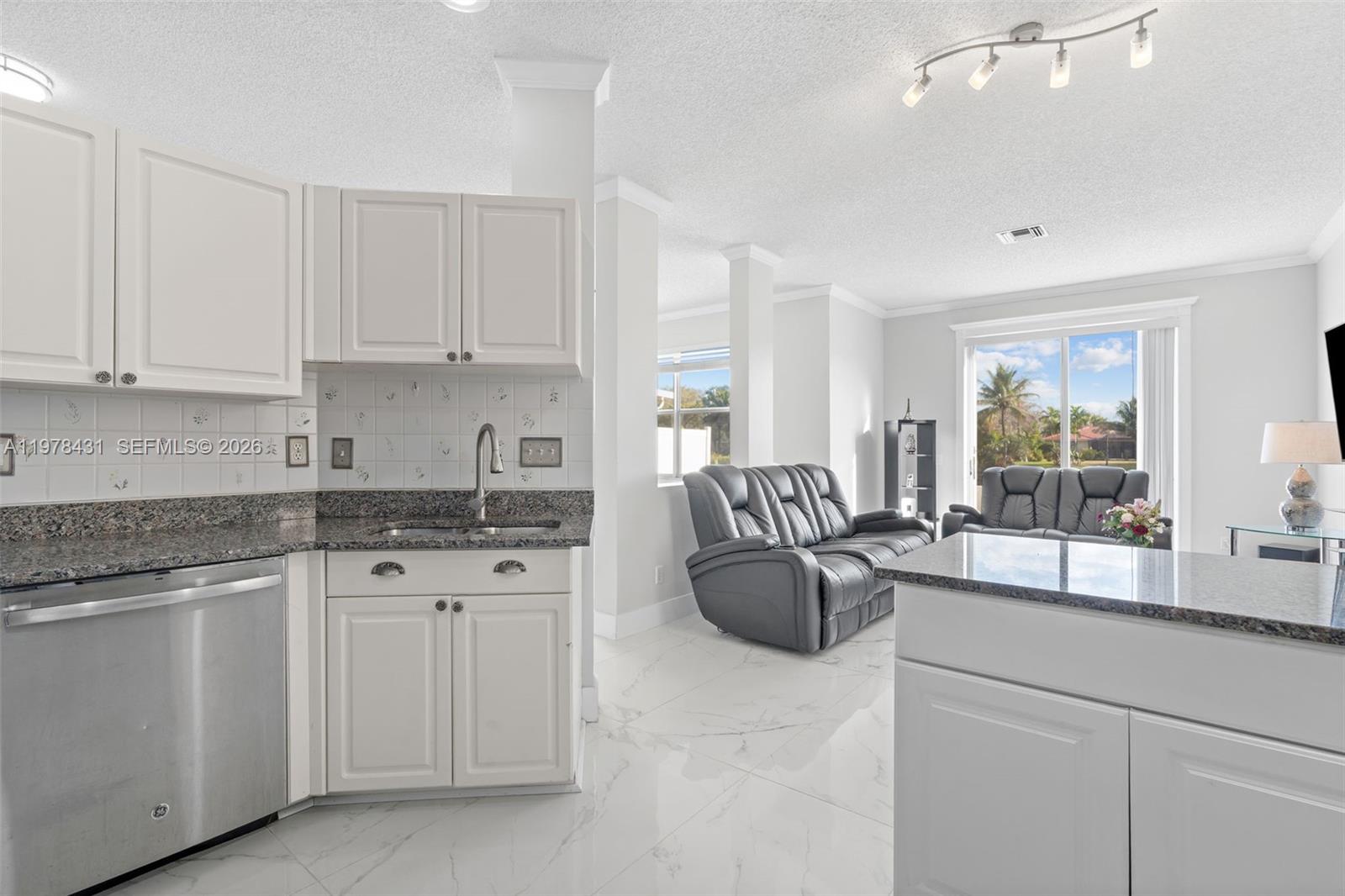 OAKWOOD - Residential