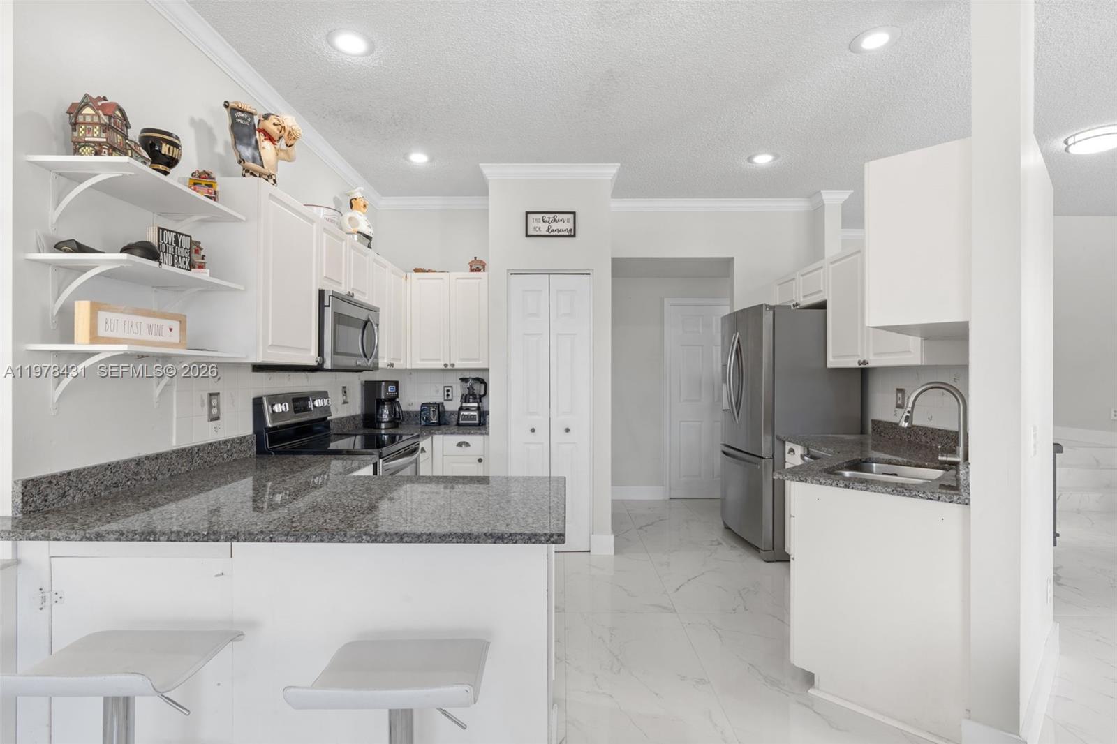 OAKWOOD - Residential