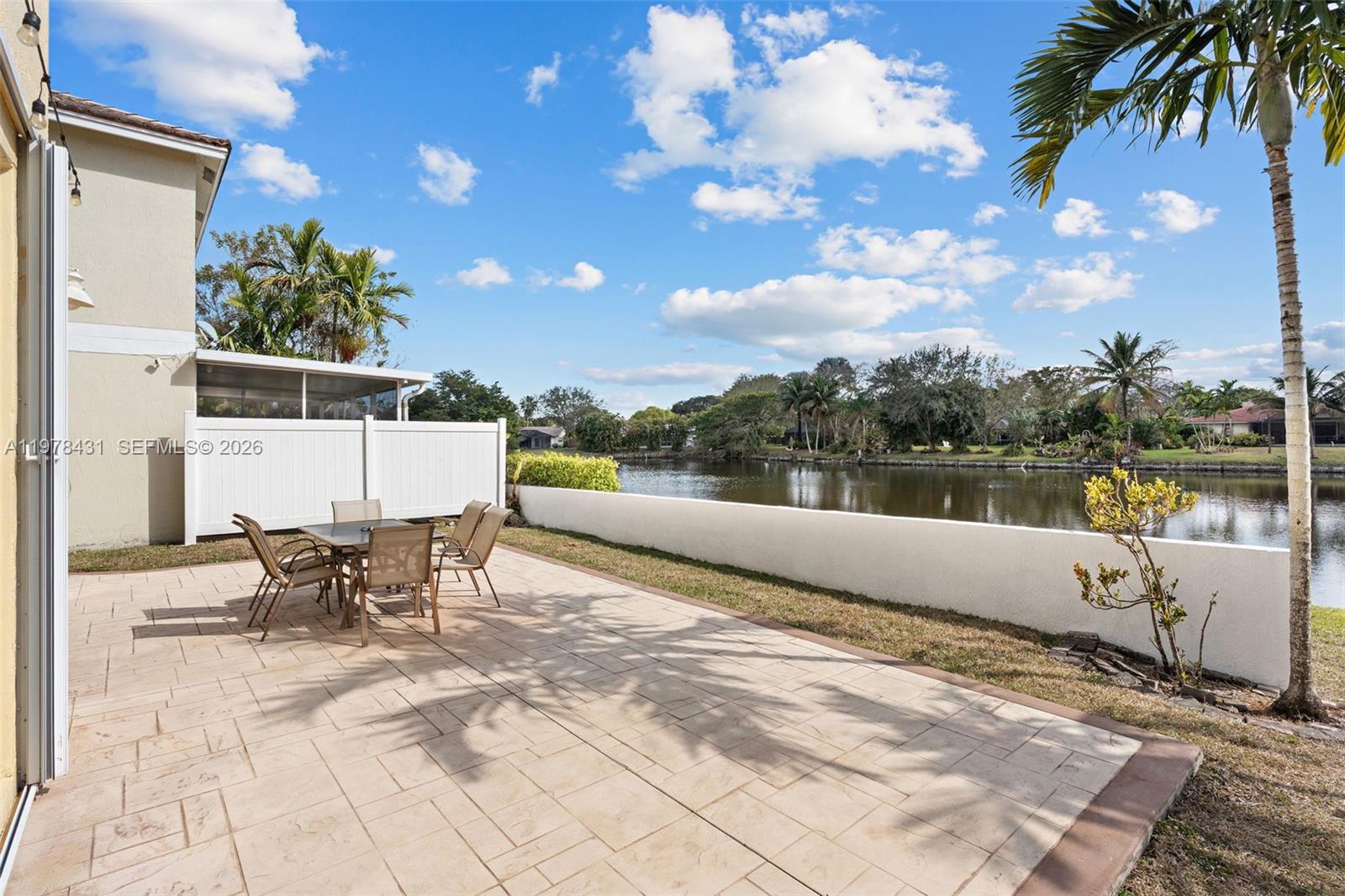 OAKWOOD - Residential