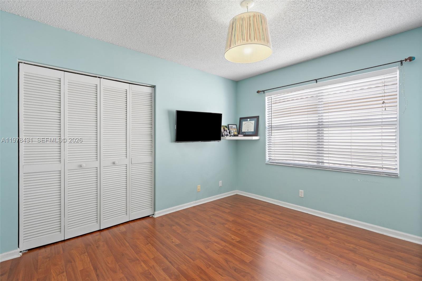 OAKWOOD - Residential