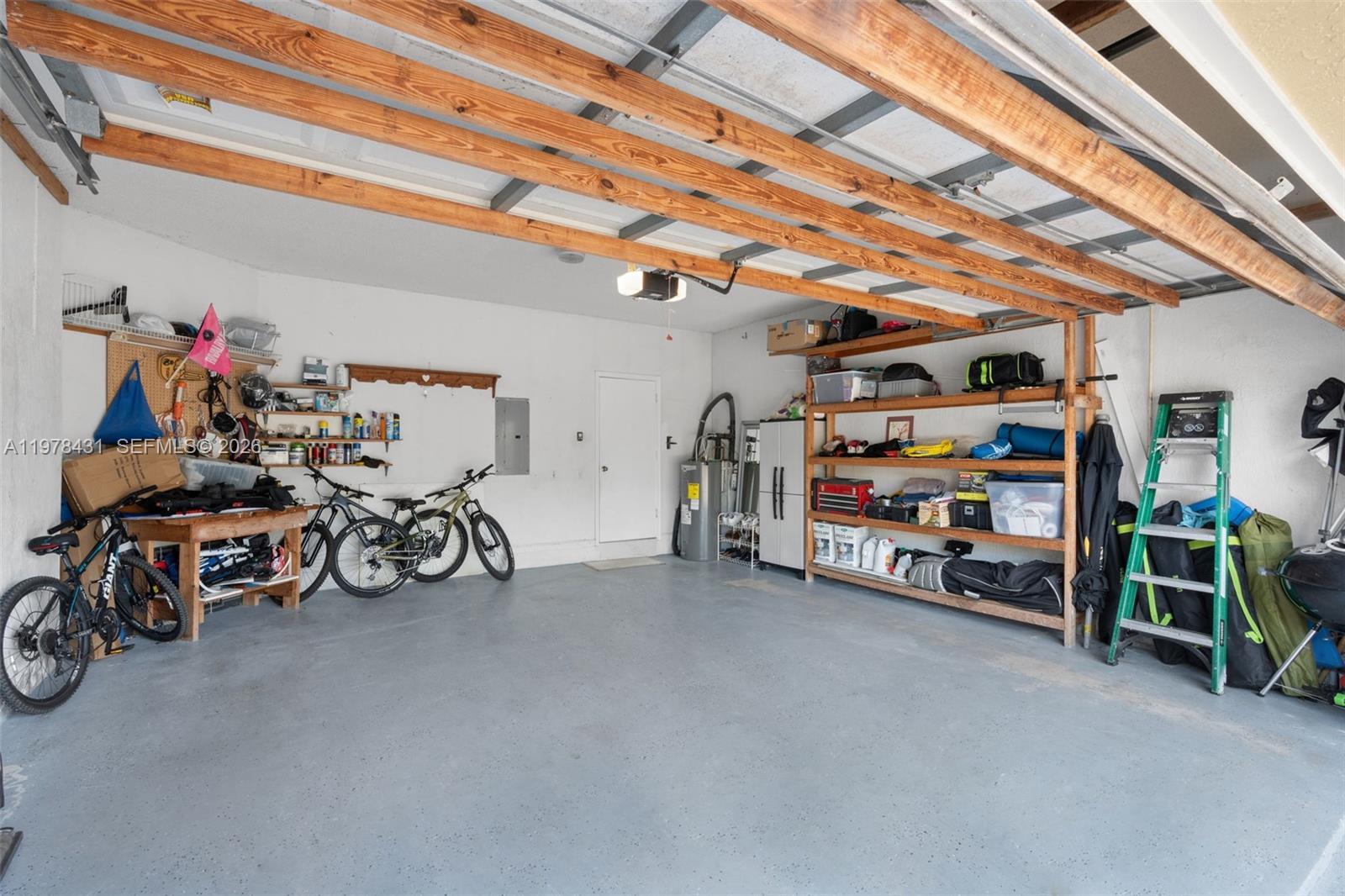 OAKWOOD - Residential