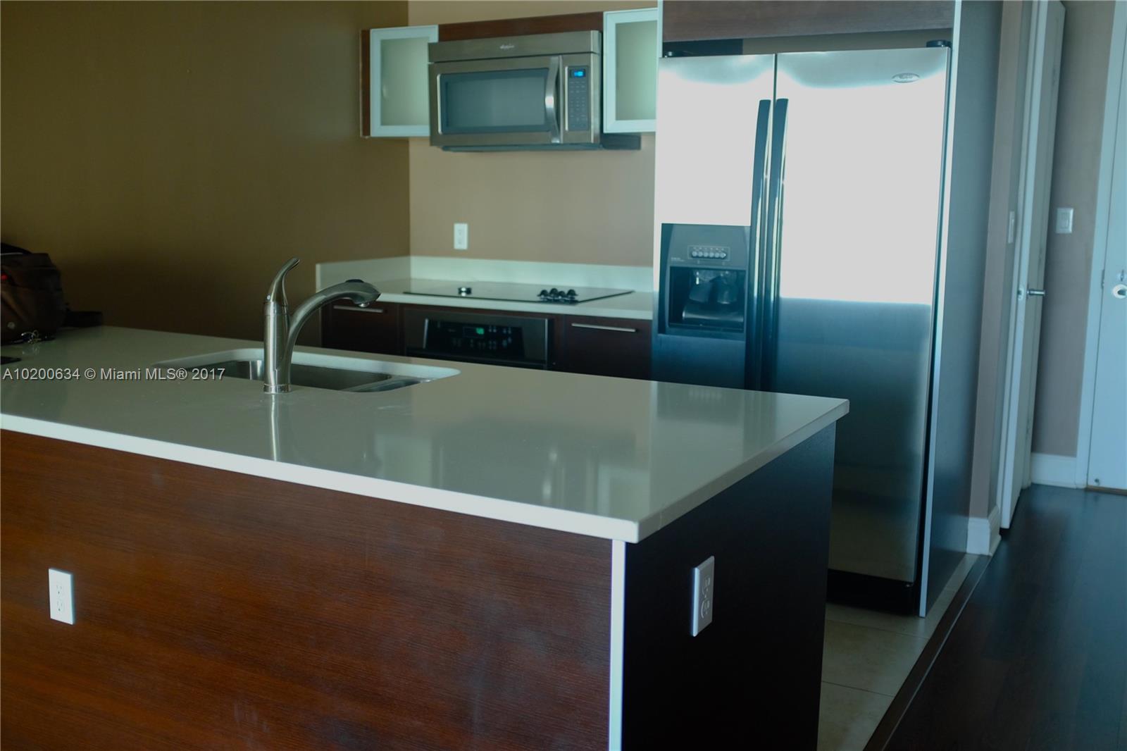 Quantum/Bay Condo 01 - Residential Lease