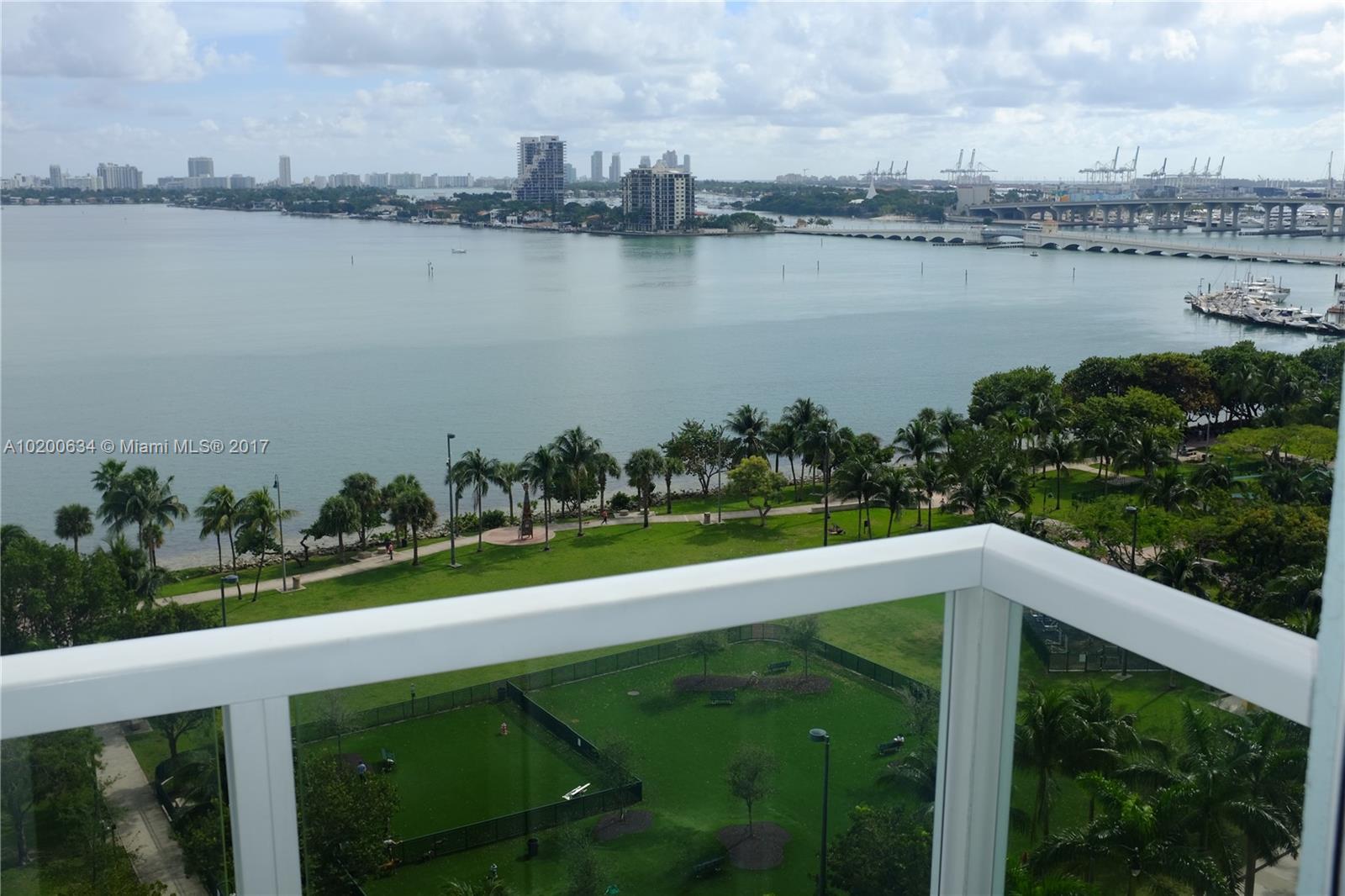 Quantum/Bay Condo 01 - Residential Lease
