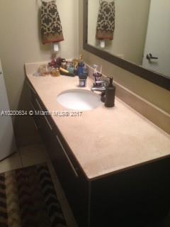 Quantum/Bay Condo 01 - Residential Lease