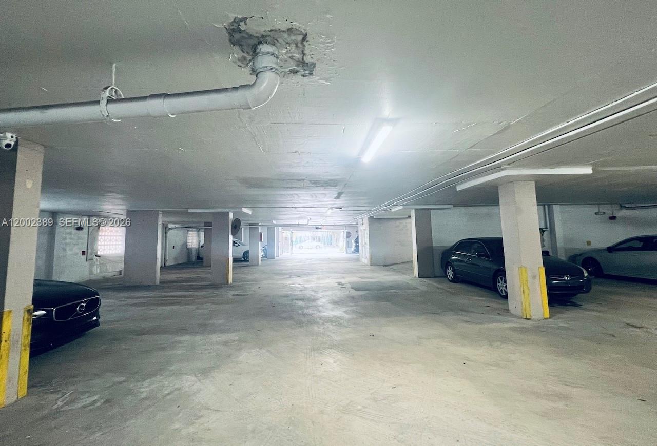 1750 JAMES APARTMENTS CON - Residential Lease