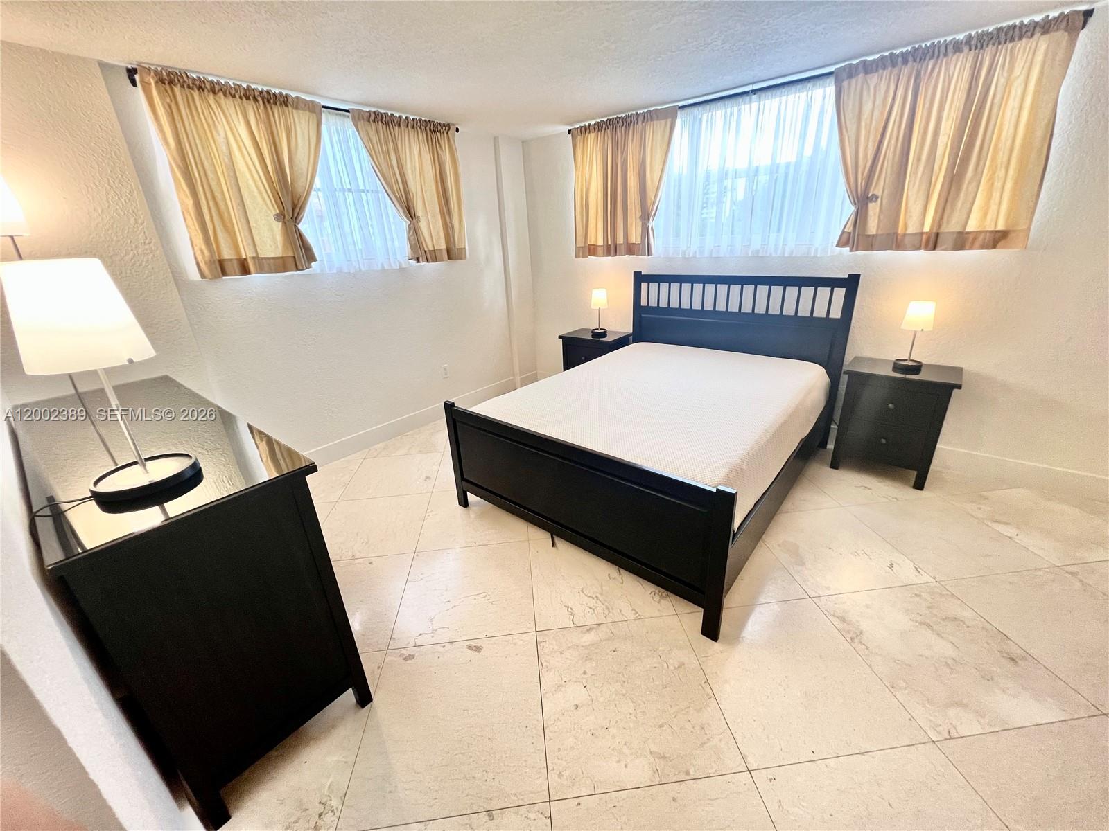 1750 JAMES APARTMENTS CON - Residential Lease