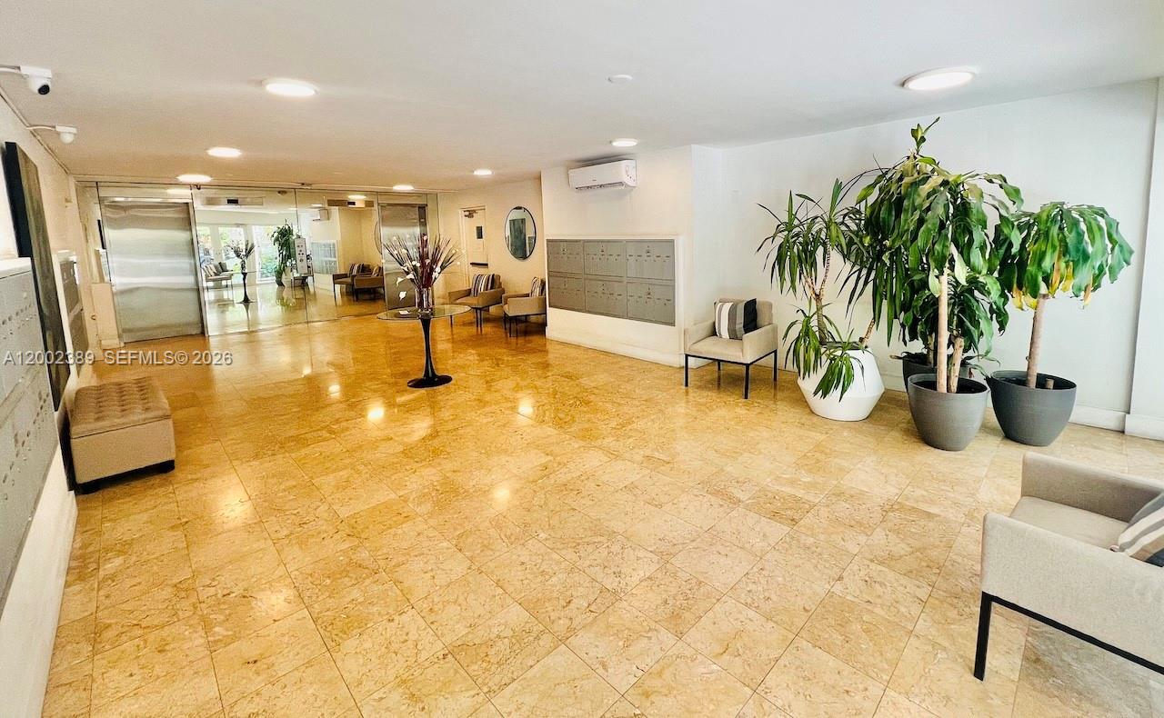 1750 JAMES APARTMENTS CON - Residential Lease