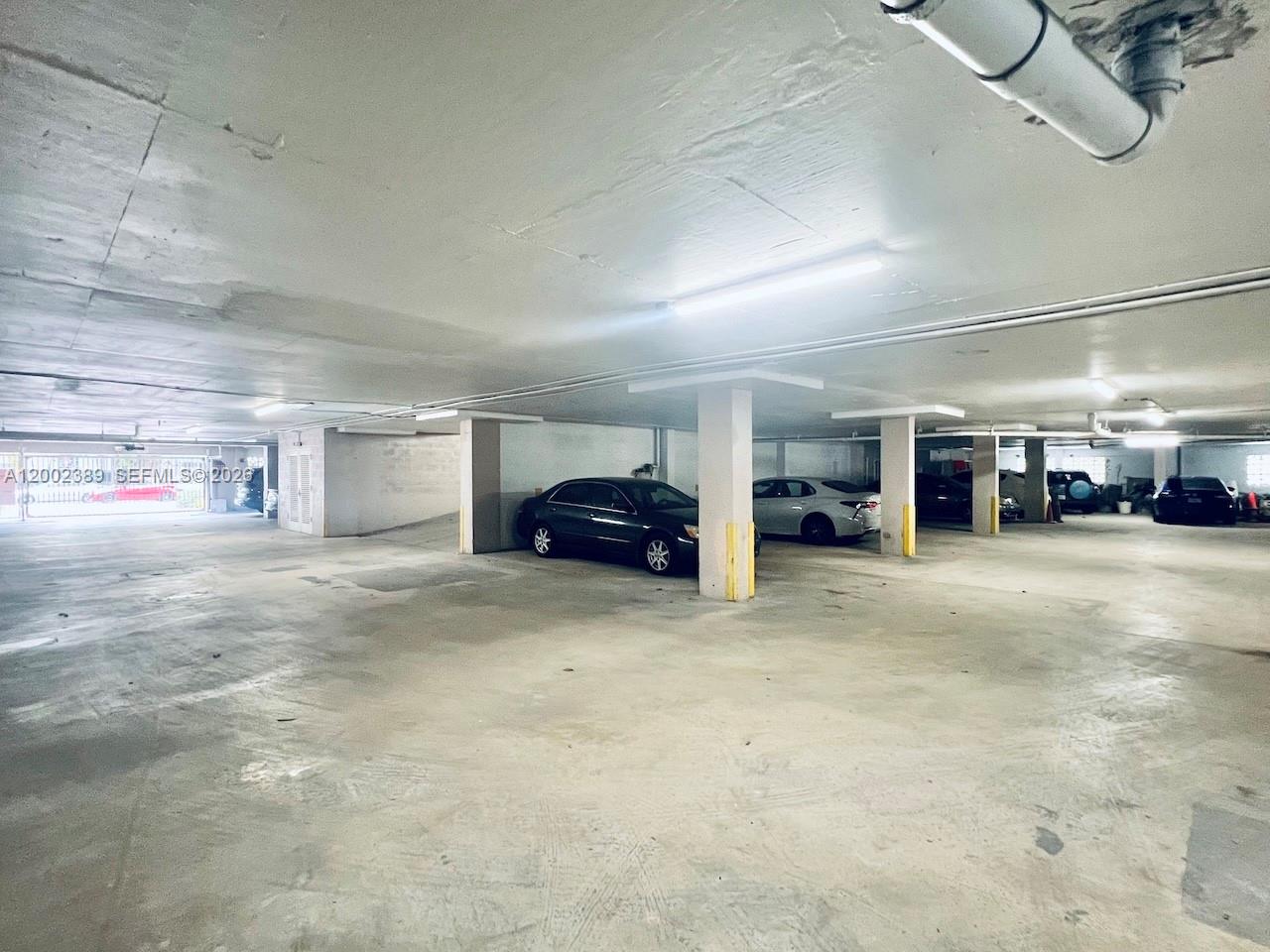 1750 JAMES APARTMENTS CON - Residential Lease