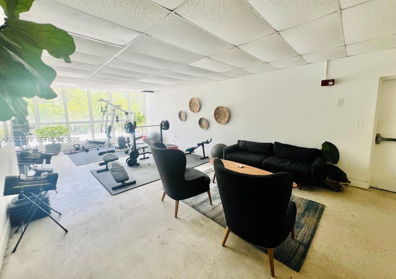 1750 JAMES APARTMENTS CON - Residential Lease