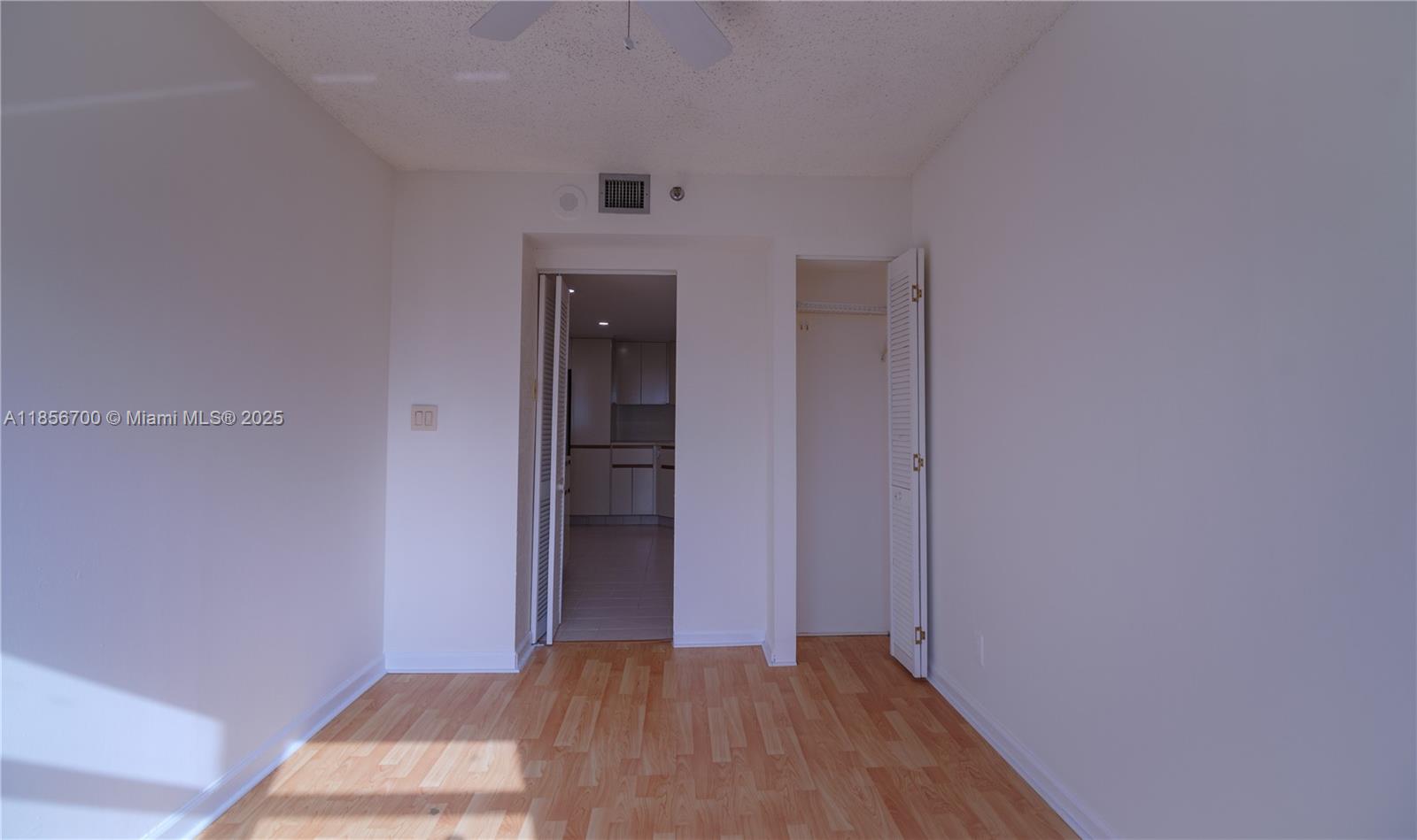 ANCHOR BAY CLUB CONDO - Residential Lease