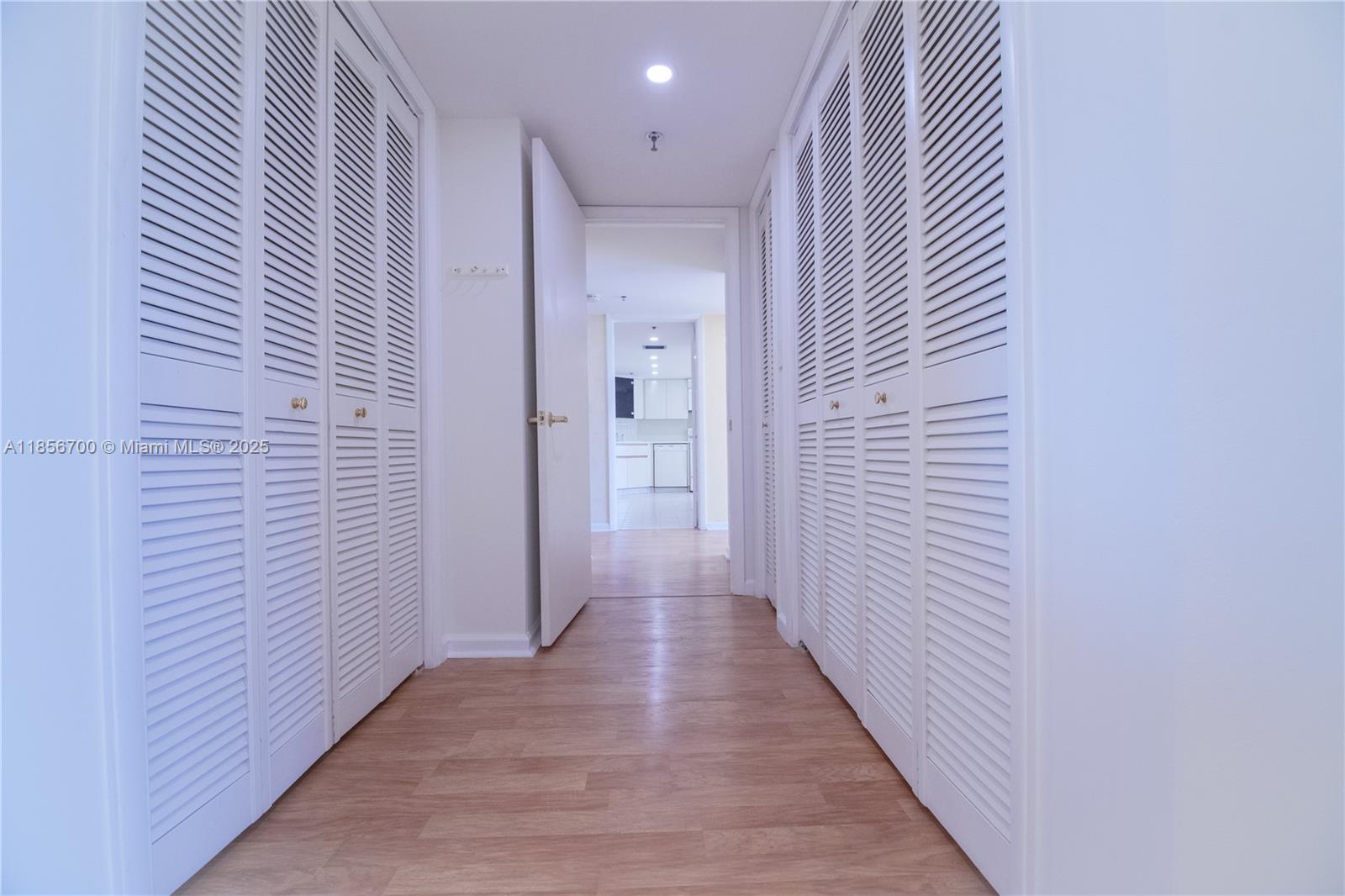 ANCHOR BAY CLUB CONDO - Residential Lease