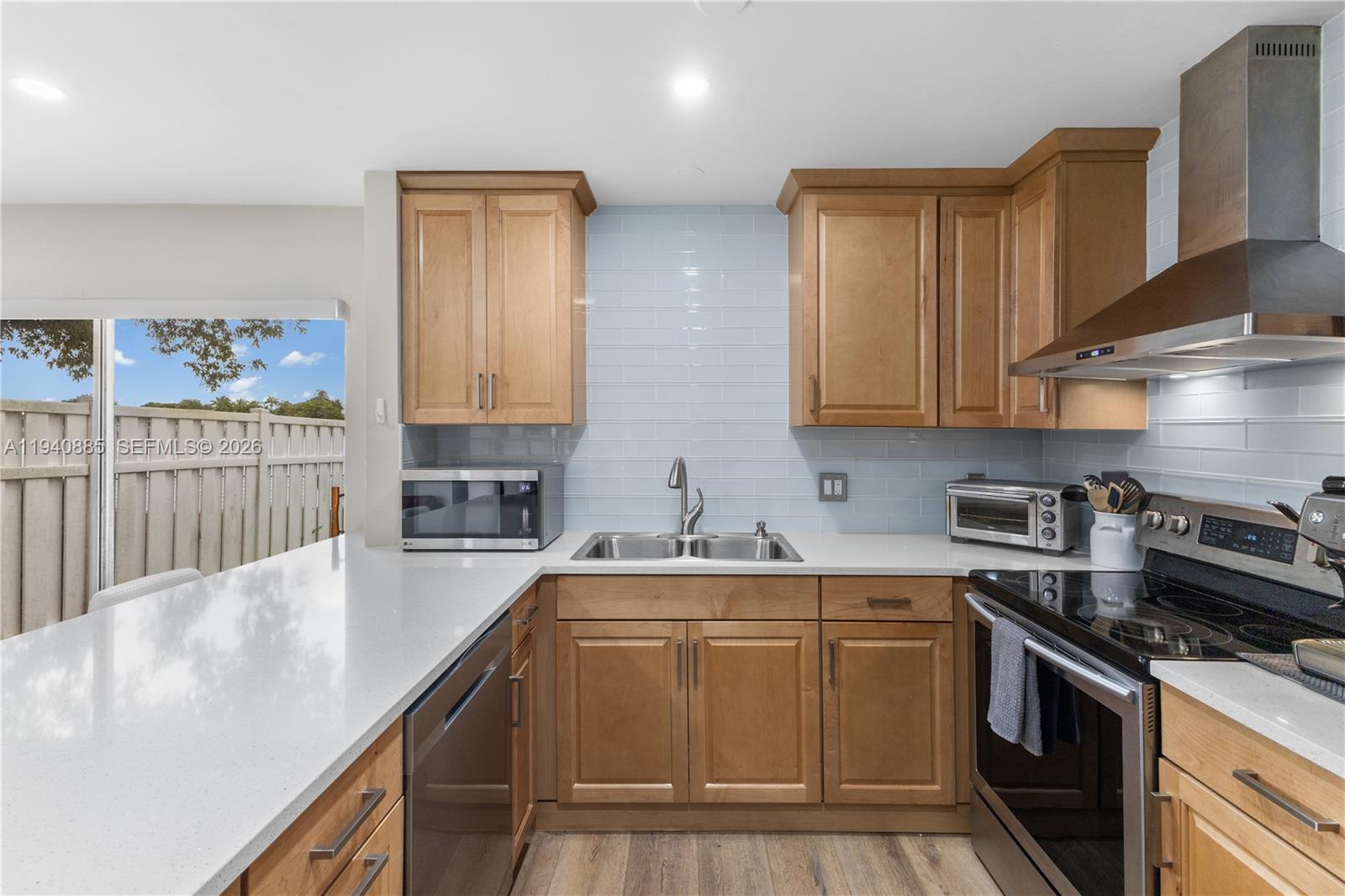 SCARBOROUGH II - Residential