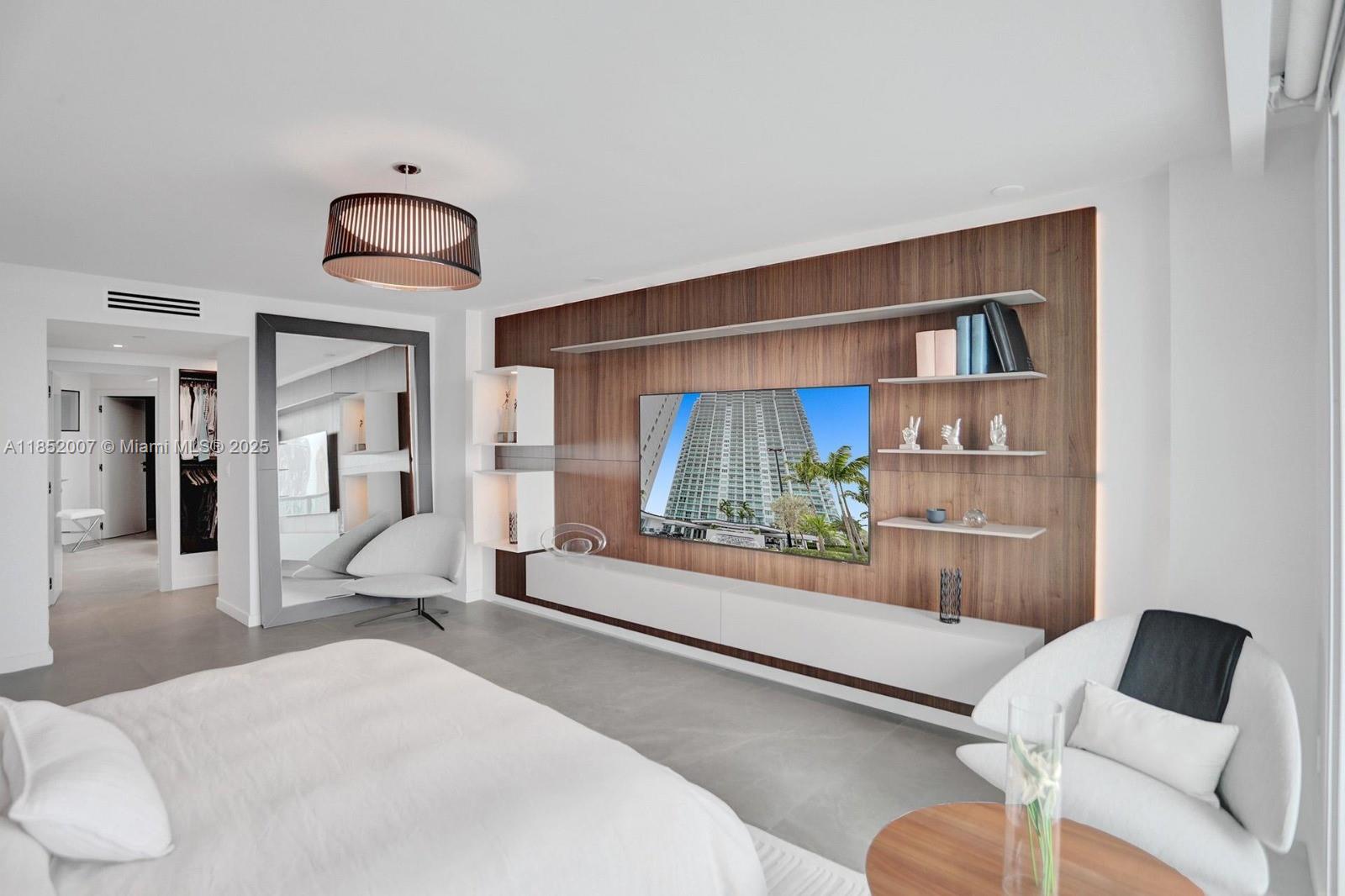 THE PENINSULA CONDO - Residential