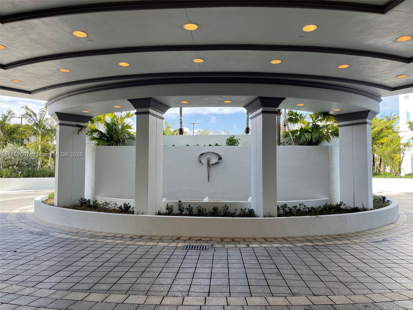 THE PENINSULA CONDO - Residential