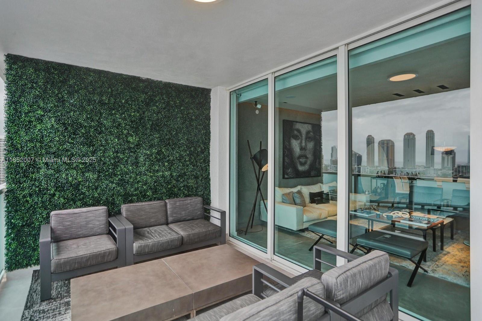 THE PENINSULA CONDO - Residential