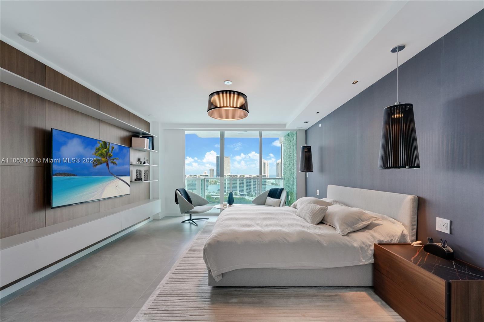 THE PENINSULA CONDO - Residential