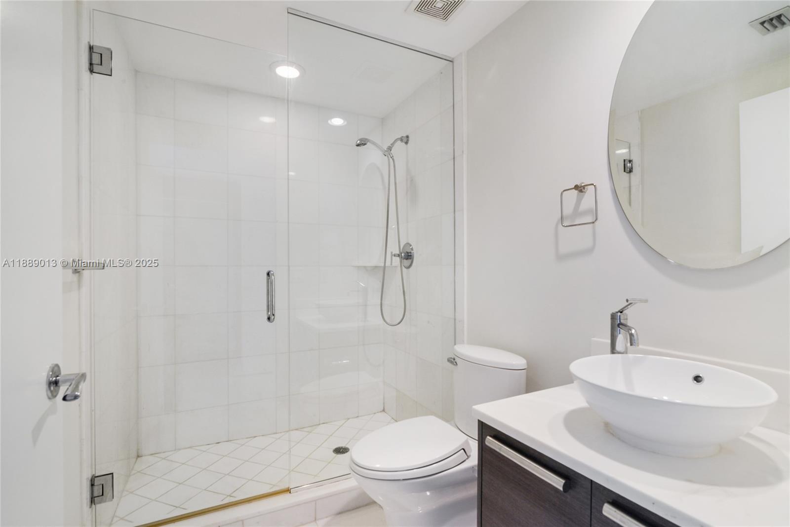 ARTECH RESIDENCES AT AVEN - Residential Lease