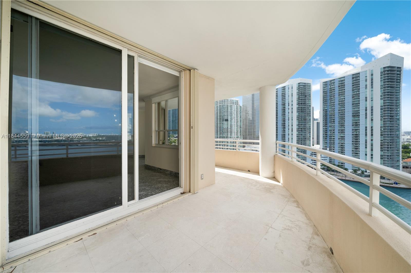 888 Brickell Key Dr 1912