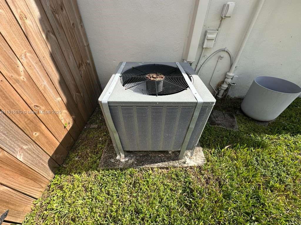 MIAMI SHORES SEC 1 AMD - Residential