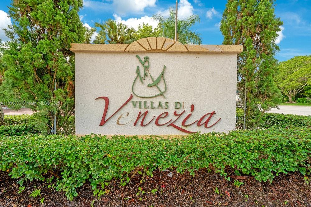 VILLAS DE VENEZIA CONDO - Residential