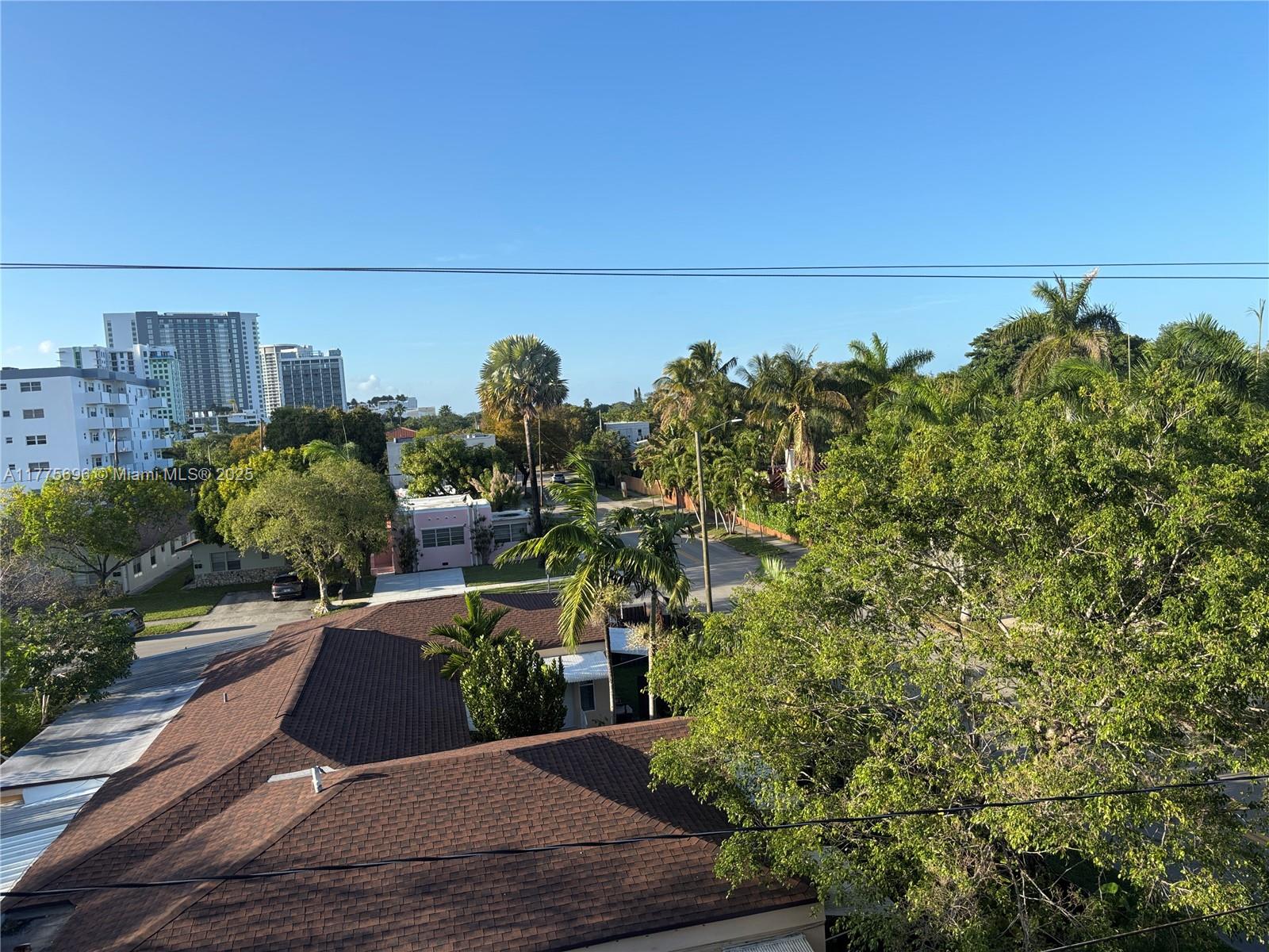 1701 Washington St 404, Hollywood, Broward County, Florida - 1 Bedrooms  
2 Bathrooms - 