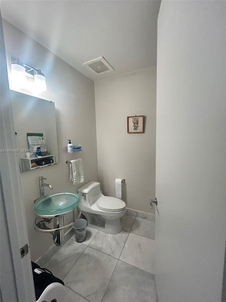 THE EMERALD AT BRICKELL C - Residential Lease