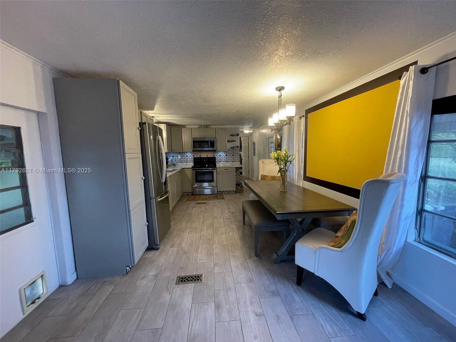 JAMAICA BAY MOBILE HOME C - Residential