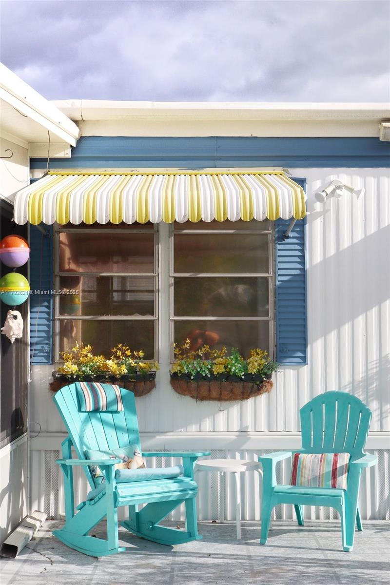 JAMAICA BAY MOBILE HOME C - Residential