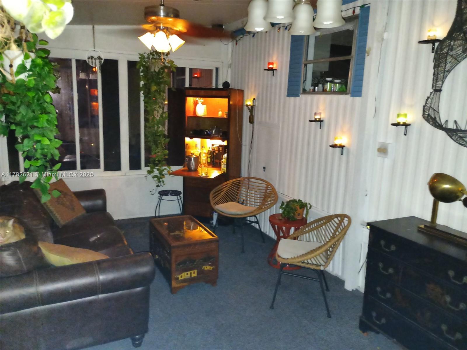 JAMAICA BAY MOBILE HOME C - Residential