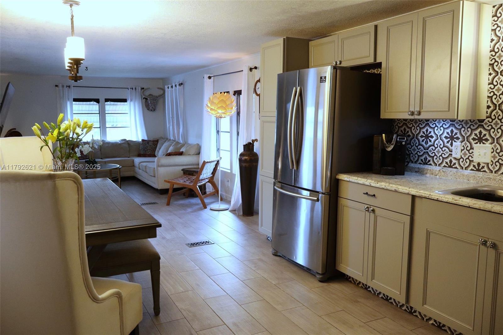 JAMAICA BAY MOBILE HOME C - Residential