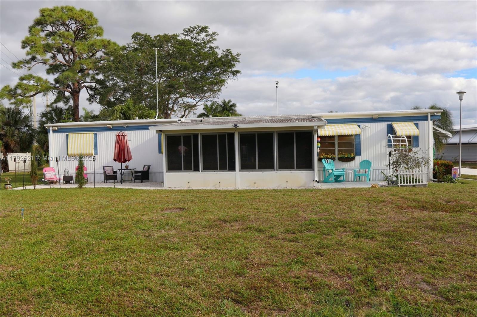 JAMAICA BAY MOBILE HOME C - Residential