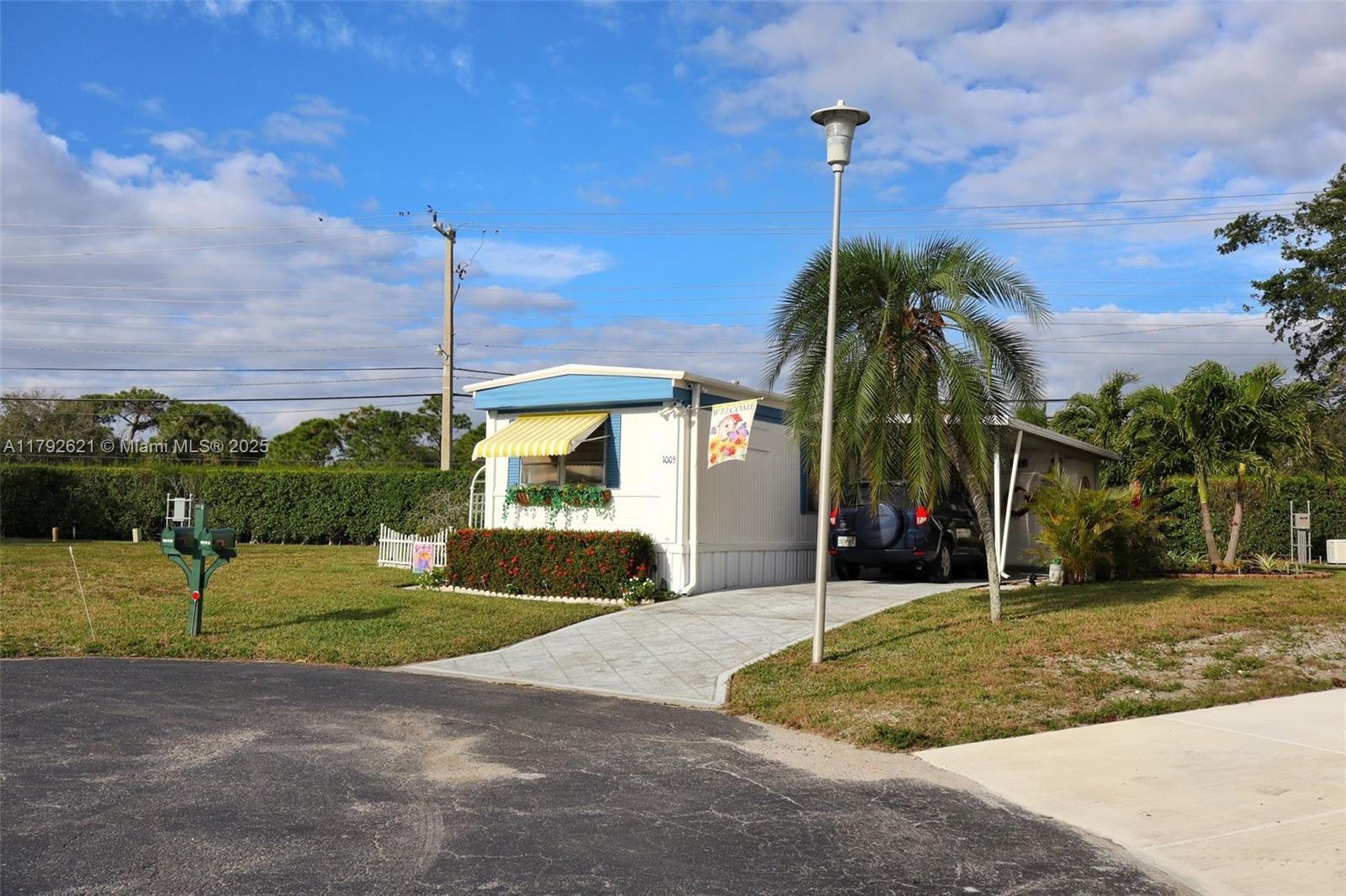 JAMAICA BAY MOBILE HOME C - Residential
