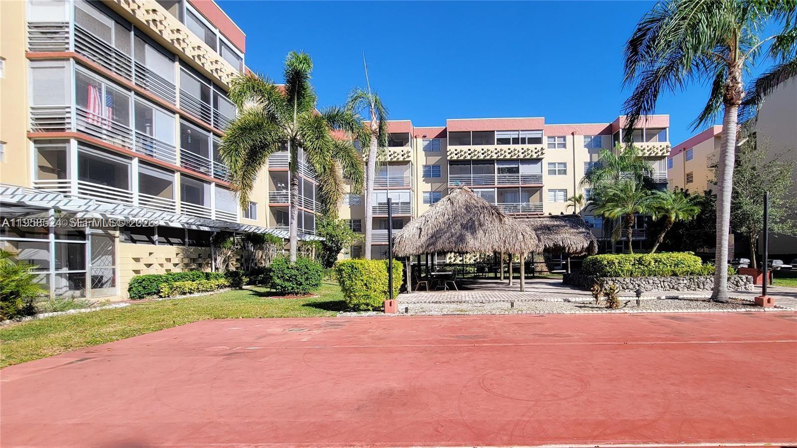 POLYNESIAN GARDENS CONDOM - Residential