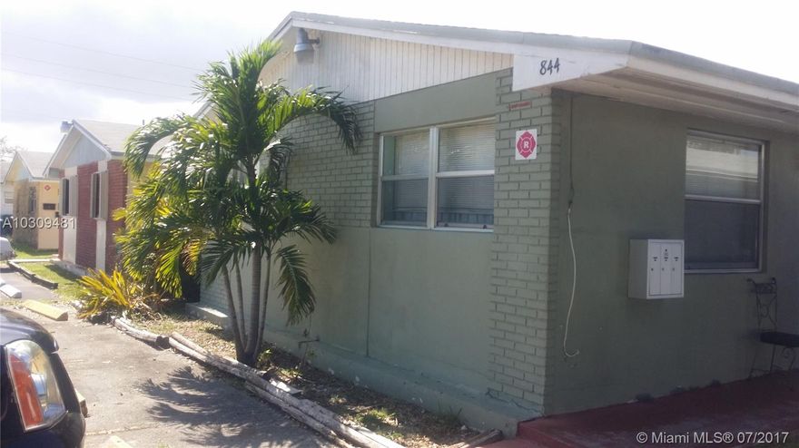 Beautiful 1bed 1bath- Central A/C -tile throughout the unit-freshly painted. Near I-95, Aventura Hospital, Gulf stream Park -a lot of nearby shops.